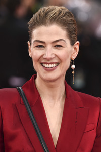 Filmpremiere 'Marie Curie - Elemente des Lebens' in London