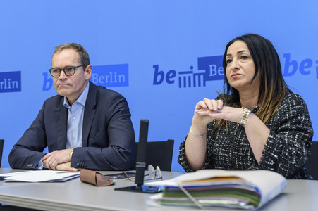Pressekonferenz zur Absage von Veranstaltungen mit mehr als 1000 Personen in Berlin