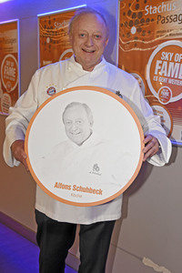 Enthüllung der neuen Sterne für den Sky of Fame in München