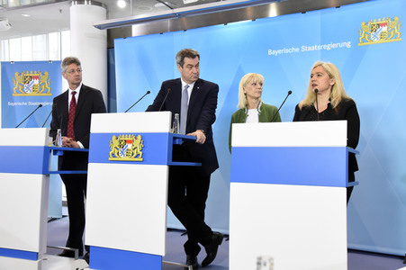 Pressekonferenz zur Coronavirus-Infektion und Schließungen der Schuleinrichtungen in München