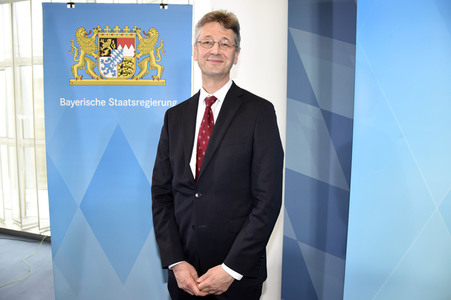 Pressekonferenz zur Coronavirus-Infektion und Schließungen der Schuleinrichtungen in München