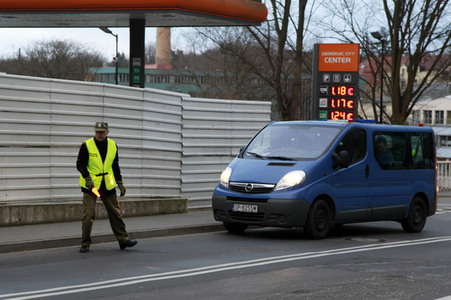 Deutsch-polnische Grenze zwischen Zgorzelec und Görlitz wird von polnischen Spezialkräften kontrolliert