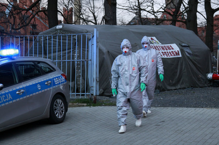 Deutsch-polnische Grenze zwischen Zgorzelec und Görlitz wird von polnischen Spezialkräften kontrolliert