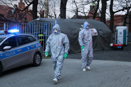 Deutsch-polnische Grenze zwischen Zgorzelec und Görlitz wird von polnischen Spezialkräften kontrolliert