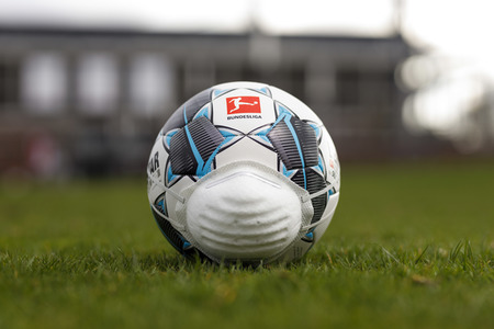 Symbolbild Absage Bundesliga wegen Coronavirus