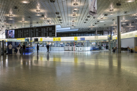 Symbolfoto Coronavirus Auswirkungen am Flughafen Hannover