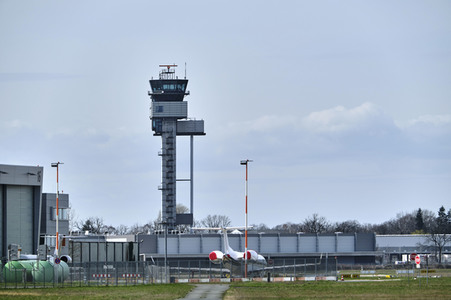 Symbolfoto Coronavirus Auswirkungen am Flughafen Hannover