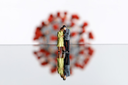 Symbolfoto Social Distancing