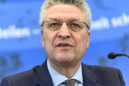 Pressebriefing desa Robert Koch Instituts in Berlin