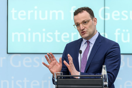 Presssekonferenz mit Jens Spahn in Berlin