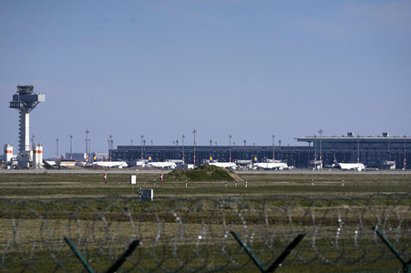 Flugrückgang wegen der Corona-Krise in Berlin