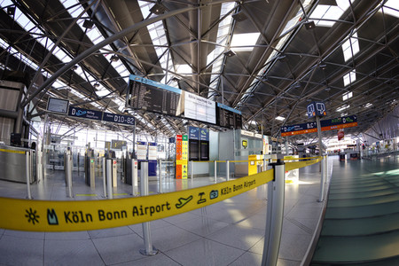 Symbolfoto Einschränkungen im Flugverkehr