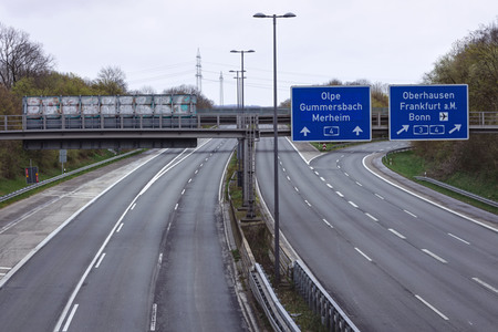 Symbolfoto Autobahn