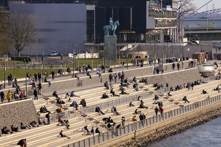 Rheinboulevard in Köln