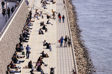 Rheinboulevard in Köln