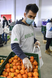 Die Berliner Tafel hilft während der Coronakrise