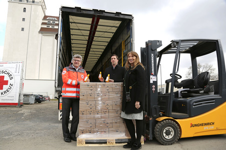 Empfang einer Großspende von Händedesinfektionsmittel in Dresden