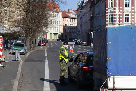 Corona-Kontrollen an der Grenze zu Polen in Görlitz