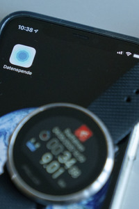 Symbolfoto Corona-Datenspende-App des RKI