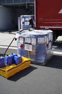 Bayer spendet Desinfektionsmittel an die Stadt Köln