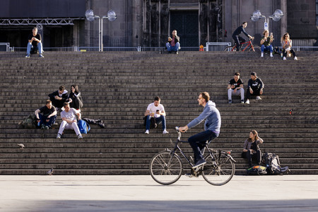 Symbolfoto Mindestabstand