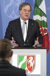 Pressekonferenz zur Covid-19 Case-Cluster-Study in Düsseldorf