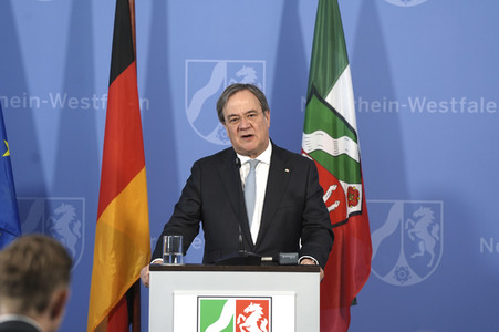 Pressekonferenz zur Covid-19 Case-Cluster-Study in Düsseldorf