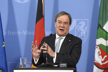 Pressekonferenz zur Covid-19 Case-Cluster-Study in Düsseldorf