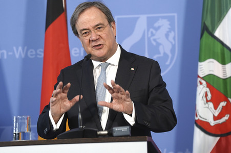 Pressekonferenz zur Covid-19 Case-Cluster-Study in Düsseldorf