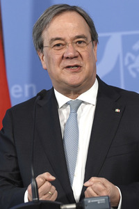 Pressekonferenz zur Covid-19 Case-Cluster-Study in Düsseldorf