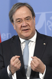 Pressekonferenz zur Covid-19 Case-Cluster-Study in Düsseldorf