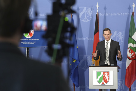 Pressekonferenz zur Covid-19 Case-Cluster-Study in Düsseldorf
