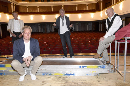 Reduzierte Proben wegen der Corona-Krise in der Komödie im Bayerischen Hof in München