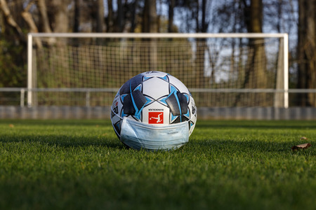 Symbolbild Absage Bundesliga wegen Coronavirus