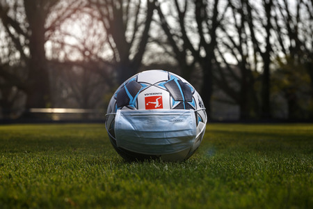 Symbolbild Absage Bundesliga wegen Coronavirus