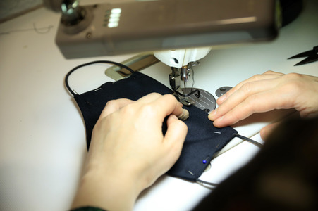 Symbolbild selbstgenähter Mundschutz