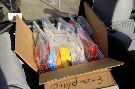 Wissenschaftsladen Potsdam e.V. druckt mit dem 3D Drucker Gesichtsschilder