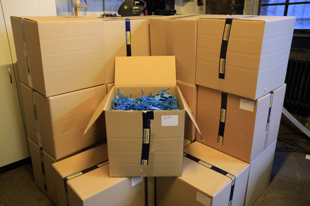 Wissenschaftsladen Potsdam e.V. druckt mit dem 3D Drucker Gesichtsschilder