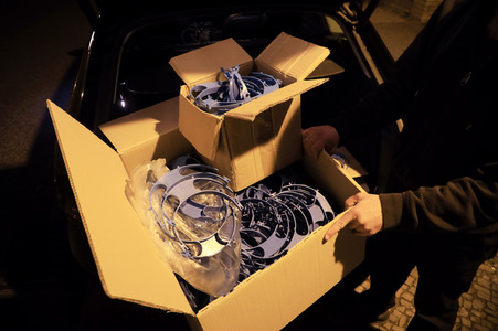 Wissenschaftsladen Potsdam e.V. druckt mit dem 3D Drucker Gesichtsschilder