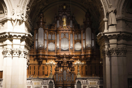 Festgottesdienst am Ostersonntag im Berliner Dom in Berlin