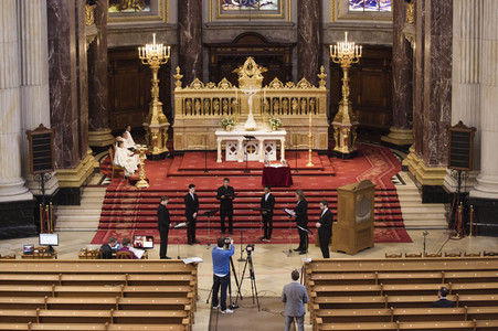 Festgottesdienst am Ostersonntag im Berliner Dom in Berlin