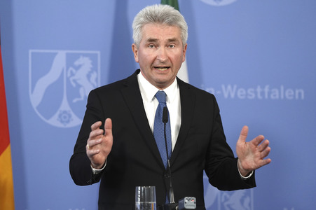 Pressekonferenz zur NRW Soforthilfe in Düsseldorf