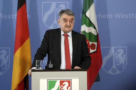 Pressekonferenz zur NRW Soforthilfe in Düsseldorf