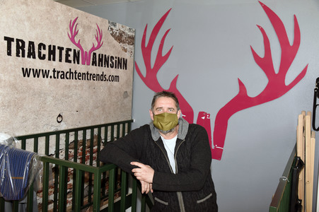 Sonderöffnung des Dirndl-Ladens 'TrachtenWahnsinn' in Germering