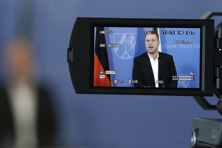 Pressebriefing zur aktuellen Lage in der Coronakrise in Düsseldorf