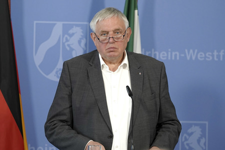 Pressebriefing zur aktuellen Lage in der Coronakrise in Düsseldorf