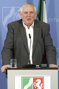 Pressebriefing zur aktuellen Lage in der Coronakrise in Düsseldorf