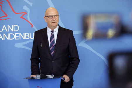 Pressekonferenz zur Eindämmungsverordnung für das Land Brandenburg in Potsdam