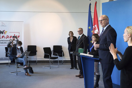 Pressekonferenz zur Eindämmungsverordnung für das Land Brandenburg in Potsdam