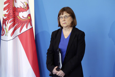 Pressekonferenz zur Eindämmungsverordnung für das Land Brandenburg in Potsdam